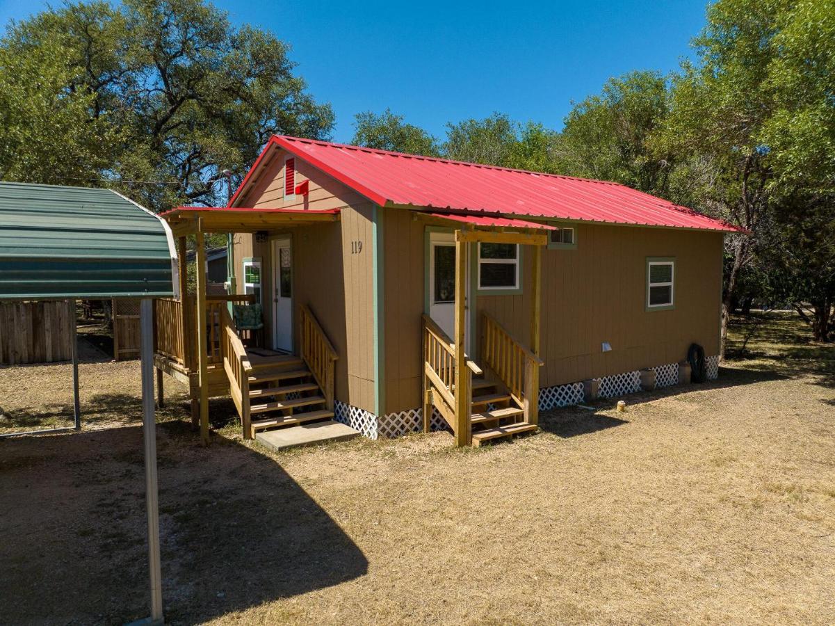 Kickin Back Wimberley Exterior photo
