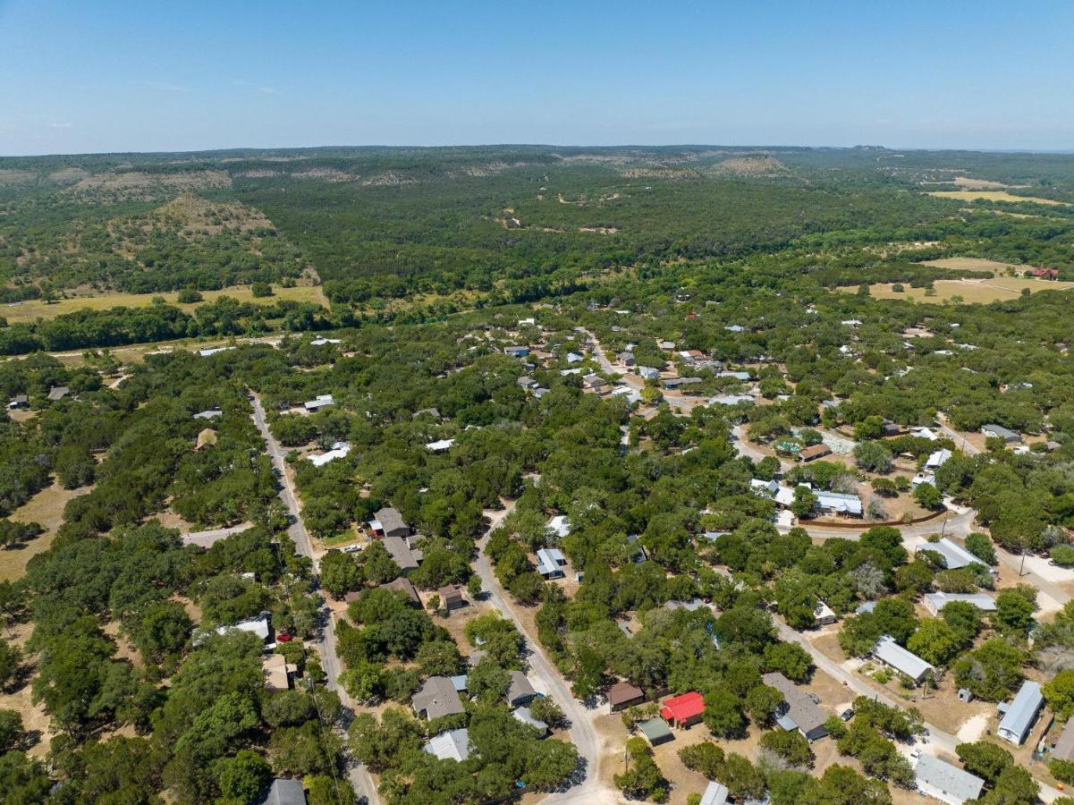 Kickin Back Wimberley Exterior photo